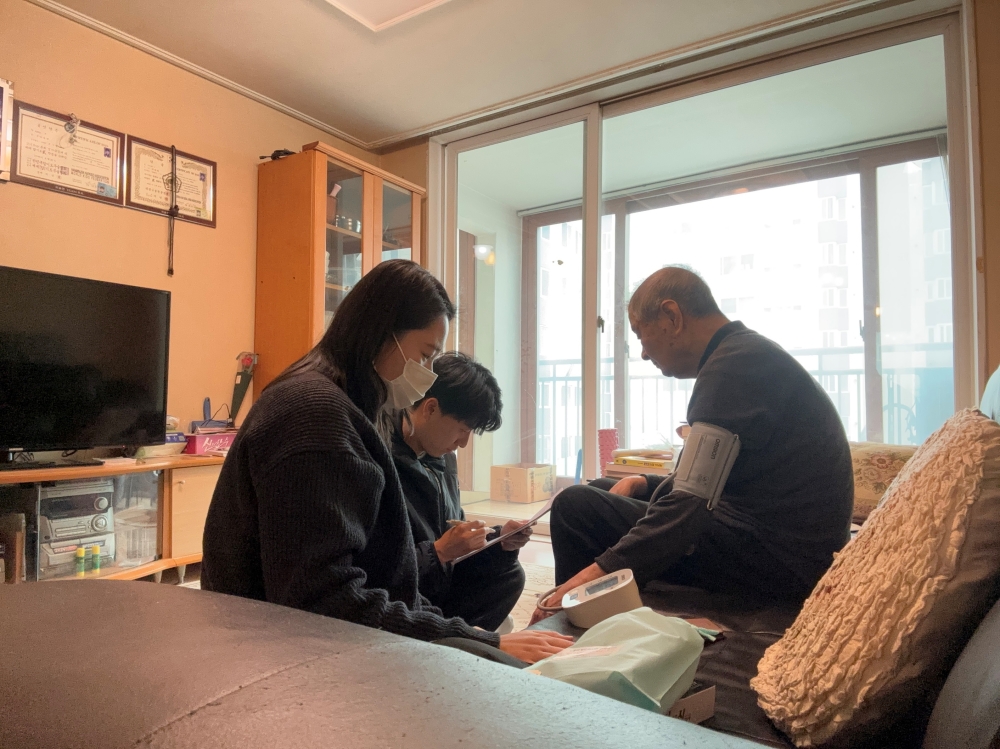 1인가구 보듬는 동행상담 위로상점 사업 개시이미지